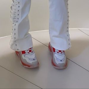 Balenciaga women’s triple S sneakers size 35 ! Worn only 3 tumes